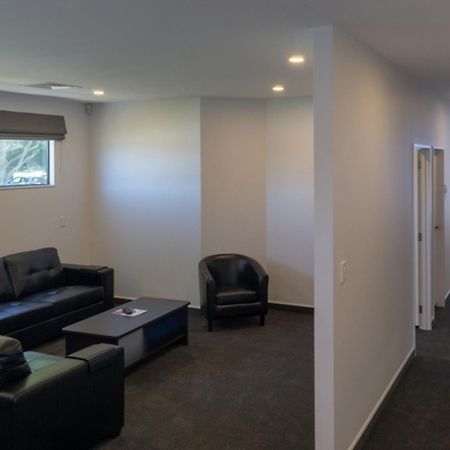 Durham Court Motor Inn Tauranga Exterior photo