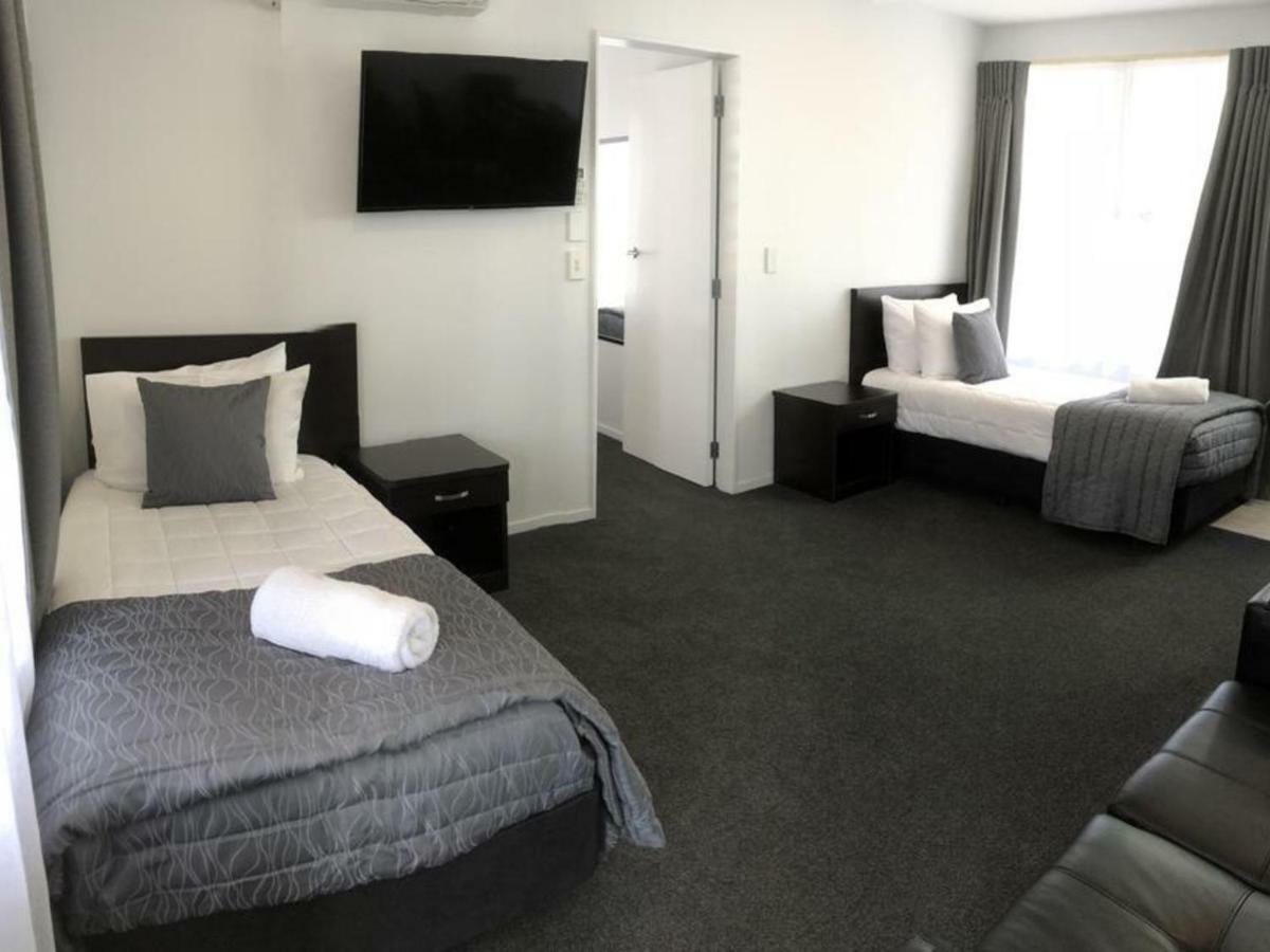 Durham Court Motor Inn Tauranga Exterior photo